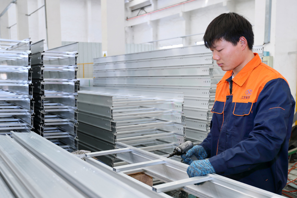 铝合金电缆桥架产品拍摄